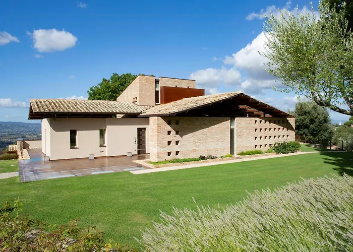 Semesterbostad Modern Overlooking The Hills Of